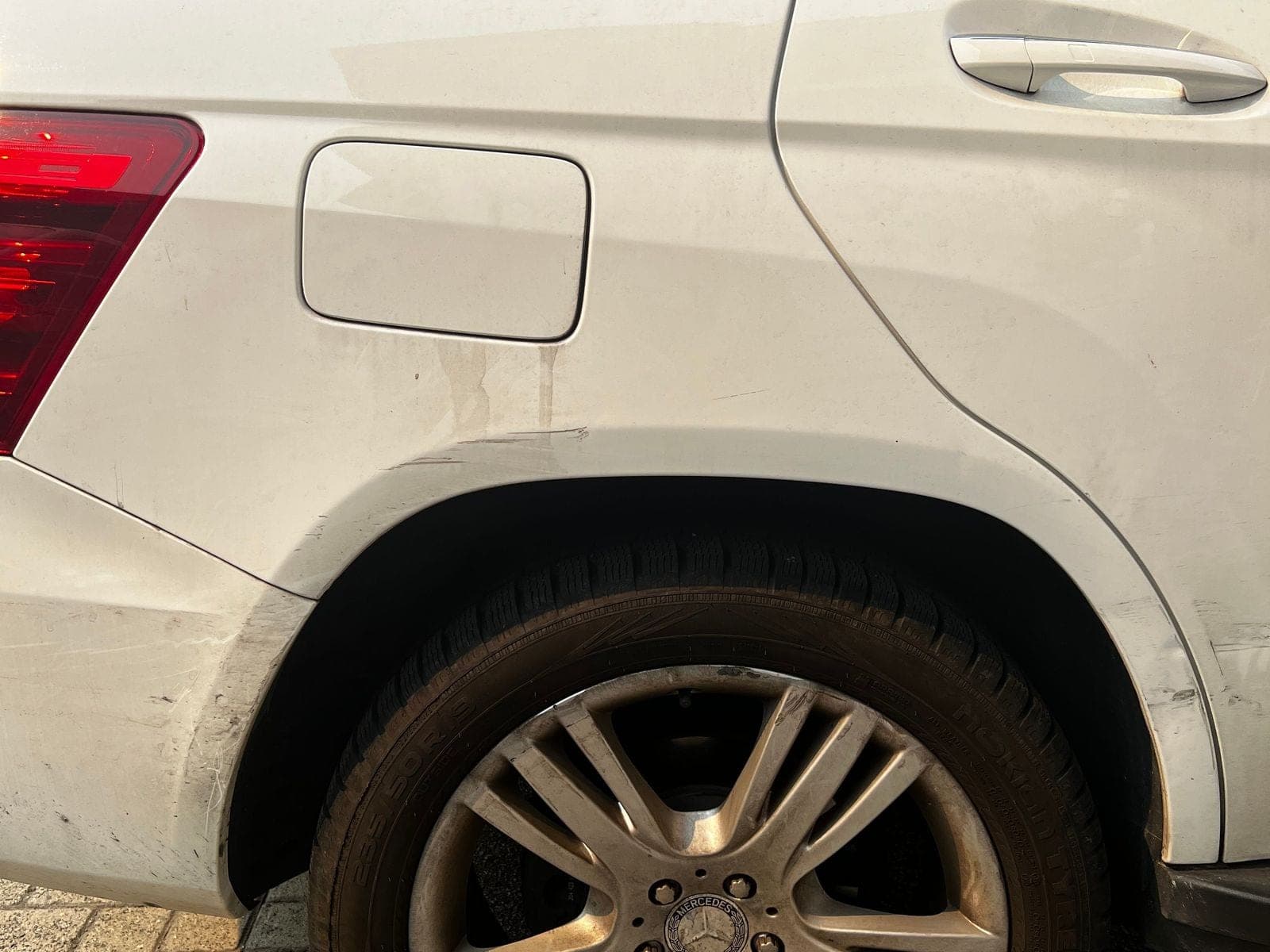 SUV paint with swirl marks before polishing